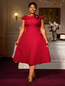 AM050233 <span class=keywords><strong>Vestido</strong></span> <span class=keywords><strong>de</strong></span> <span class=keywords><strong>Noche</strong></span> <span class=keywords><strong>para</strong></span> Madre <span class=keywords><strong>de</strong></span> <span class=keywords><strong>la</strong></span> Novia con Cuello Barco, Sin Mangas, con Plumas y <span class=keywords><strong>Flores</strong></span>, Rojo, Corte en A, Casual - Product Image 2