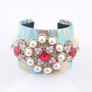 Kaimei 2022 New Baroque Colored Fabric Pearl Flower Diamond Personality Bracelet Vintage Luxury fashion jewelry bracelets Bangle