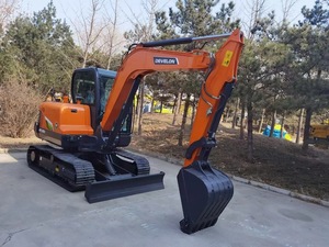 Excavadora Hidráulica Compacta de 6 Toneladas, Nueva de Fábrica, DX60E, Mini Excavadora de Cadenas Develon, Eficiente en Consumo de Combustible - Product Image 5