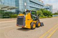 Sensitive Hybrid Control XC7-SR08B Kompaktlader für Einzelunternehmer mit automatischer Armabnahme für die Flächenräumung kleiner Grundstücke