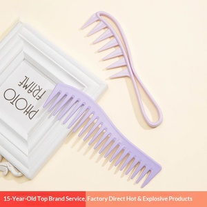 Peigne à dents larges très populaire pour <span class=keywords><strong>cheveux</strong></span> bouclés – Style vintage pour hommes, <span class=keywords><strong>coupe</strong></span> au dos <span class=keywords><strong>de</strong></span> la tête, manche en plastique, texture pour coiffure huilée - Product Image 3