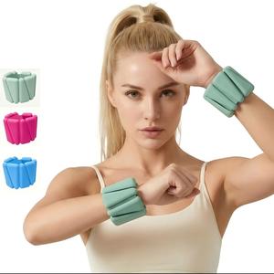 Pesas Ajustables de Silicona para Muñecas y Tobillos con Correa de Gancho y Bucle, Brazaletes con Peso para Correr, Yoga y Fitness - Product Image 1