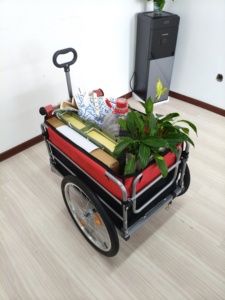 Chariot utilitaire pliable robuste - Chariot de jardin en tissu rouge et noir avec grandes <span class=keywords><strong>roues</strong></span> et poignée télescopique pour le transport en extérieur - Product Image 4