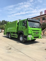 Camion à ordures à chargement arrière HOWO 18CBM 20CBM, camion à compression hydraulique pour le nettoyage urbain
