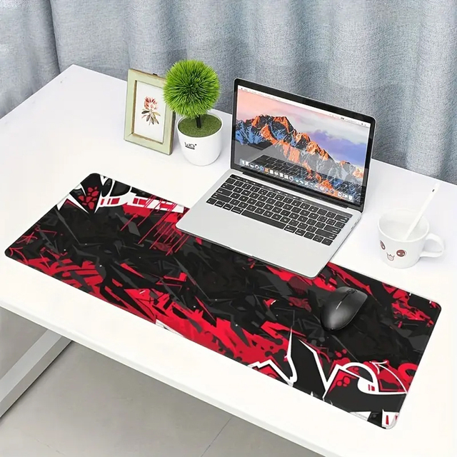 New Design Laptop Anime Cute Extended Rubber Desk Mat Custom Soft Comfortable Waterproof Gaming Mouse Pad