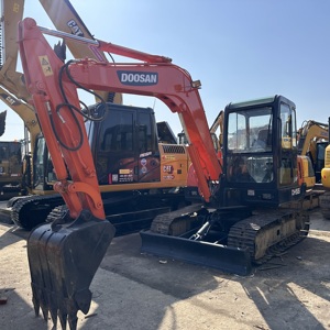 รถขุดขนาดเล็ก Doosan DH55 มือสอง 5.5 ตัน นำเข้าจากเกาหลี ระบบไฮดรอลิกแท้ ชั่วโมงการทำงานต่ำ พร้อมรางยาง มีสินค้าในสต็อก - Product Image 1