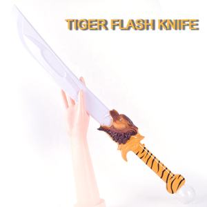 Accesorios de Cosplay, <span class=keywords><strong>arma</strong></span>, Tigre, cuchillo parpadeante, luz Led, espada, juguetes, novedad de <span class=keywords><strong>2022</strong></span> - Product Image 2