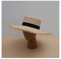 Chapeau de paille en raphia pour femmes adultes, bord brut, garniture noire, bord ajustable, élégant, protection solaire, vacances à la mer, été