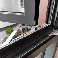 Fenêtre en aluminium, vitrage isolant, fenêtre à ouverture basculante et à rotation, double fonction, volet persiennes pour projets résidentiels et commerciaux modernes