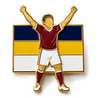 2026 Personalisierter Fußballspieler-Action-Anstecker aus Weichemaille, Gesichtsloser Fußballspiel-Pose-Metall-Reversnadel-Anstecker, Großhandel Hutnadel-Geschenk