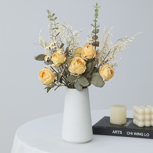 Ramo de Rosas y Margaritas de Estilo Ins, Flores Secas Artificiales para Decoración del Hogar, Sala de Estar, Mesa de Comedor - Product Image 3