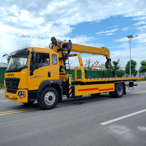 Camion de récupération SINOTRUK HOWO 10 tonnes avec grue pour le <span class=keywords><strong>remorquage</strong></span> et le sauvetage d'urgence sur <span class=keywords><strong>autoroute</strong></span> - Product Image 1