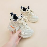 Sepatu Kasual Mendaki Gunung, Sepatu Olahraga, Sepatu Handball, Sepatu Moccasin, Sepatu Grosir Custom, Sepatu Tenis Pria