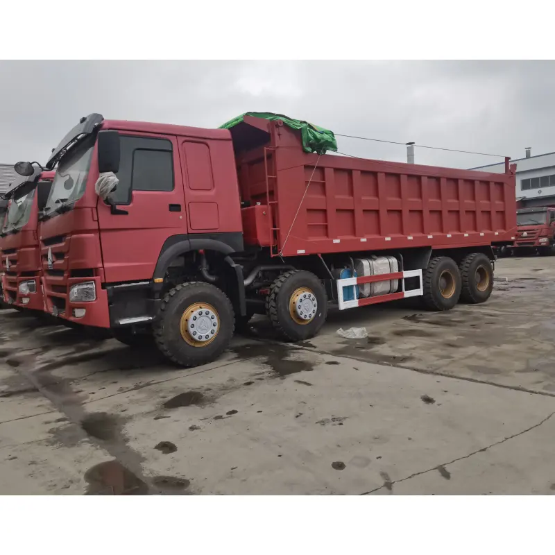 Sinotruck 8*4 usato howo autocarro con cassone ribaltabile in tessuto di seconda mano