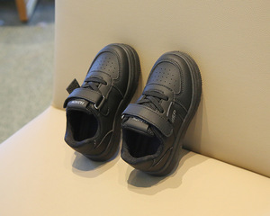 Scarpe <span class=keywords><strong>bianche</strong></span> per bambini primavera e autunno 2025 scarpe sportive da ragazza antiscivolo leggere per ragazzi scarpe Casual morbide suole - Product Image 5