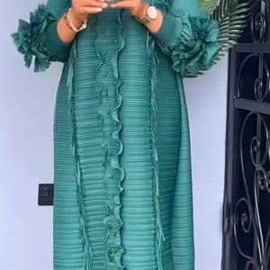 เดรสยาวทรงพลีท Miyake แขนทรงกลีบดอกไม้ ยืดหยุ่นได้ดี เอวธรรมชาติ ผลิตตามแบบ ODM ผ้าโพลีเอสเตอร์ 100% คุณภาพสูง ปี 2025 - Product Image 4