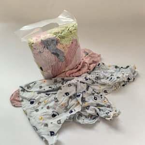 Trapos de algodón 100% reutilizados, de color claro, a granel, en bolsas de 1 kg, para limpieza. - Product Image 1