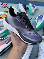 Chaussures de sport populaires légères et collantes de Fujian pour hommes, grandes tailles, en cuir véritable avec semelle intermédiaire et extérieure en EVA, en stock