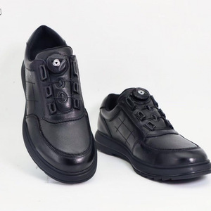Chaussures décontractées en cuir à boucle automatique pour hommes, chaussures de sport respirantes en cuir de vache noir, à enfiler, pour jeunes, tenue formelle - Product Image 3