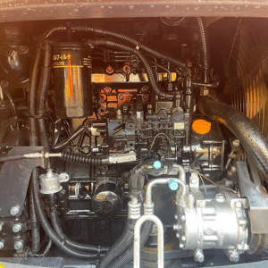 Excavatrice sur chenilles Hitachi Zx65usb d'occasion, modèle japonais, poids de 6,5 tonnes, capacité de la benne de 0,3 m3, moteur de pompe - Product Image 5