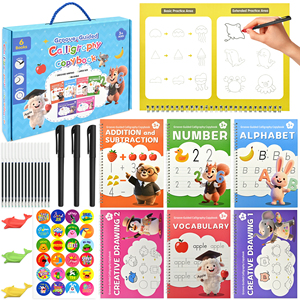 Cuaderno de Caligrafía con Ranuras, Libro de Práctica de Escritura Mágica Reutilizable con Ranuras para Niños de 3 a 8 Años con 6 Libros y Bolígrafos - Product Image 1