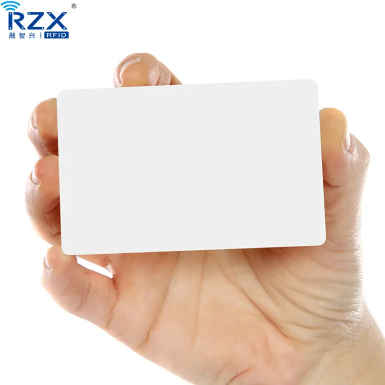 CR80 플라스틱 13.56Mhz F08 칩 RFID 공백 백색 pvc 카드