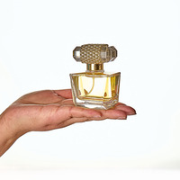 Boîte cadeau personnalisée de luxe carrée avec bouchon doré, flacon de parfum élégant, soins personnels, cadeau, flacon de parfum vide