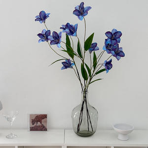 Fleurs de lys artificielles, branche unique, en soie, haute simulation, décoration de mariage, style moderne, réutilisables - Product Image 3