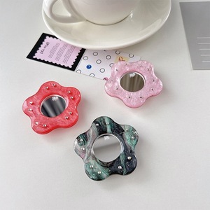Support de téléphone de bureau adhésif en acrylique miroir, style coréen, avec fleurs en strass, design simple et tendance, pour filles, vente en gros usine - Product Image 4