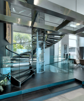 Escalier en colimaçon en bois de luxe sur mesure, design architectural circulaire moderne, pour villa résidentielle intérieure haut de gamme