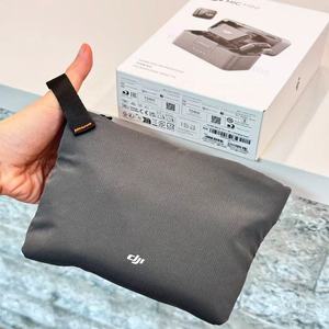 ไมโครโฟนไร้สาย DJI Mic Mini (2 TX + 1 RX + กล่องชาร์จ) ใช้งานร่วมกับ iPhone Android กล้อง ถ่ายวิดีโอได้ 48 ชั่วโมง แบตเตอรี่สำหรับ Vlog สัมภาษณ์ ถ่ายทอดสด - Product Image 6