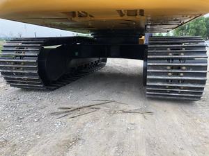 รถขุดตีนตะขาบ CAT 31502 สีเหลือง 15 ตัน พร้อมบุ้งกี๋ขุดดิน เครื่องจักรก่อสร้างสำหรับงานหนัก - Product Image 4