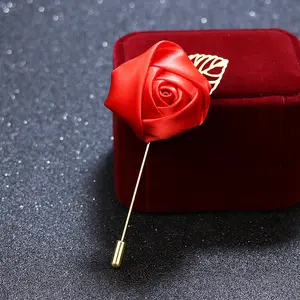 Lovecom — Corsage fleuri coréen, 1 pièce, fleur rouge, longue broche, homme et femme, initiale florale, expédition par une broche