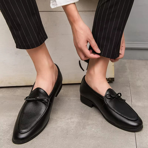 Chaussures Oxford en cuir pour hommes, modèle 2025, tendance et best-seller, à bout pointu, à enfiler, semelle extérieure en caoutchouc, toutes saisons - Product Image 1