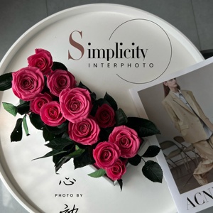 Mỗi tình yêu New <span class=keywords><strong>Red</strong></span> Rose <span class=keywords><strong>Manor</strong></span> bất tử Rose Acrylic Hộp cho bạn gái - Product Image 4