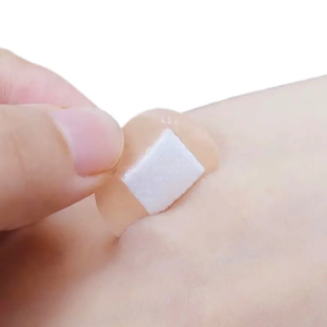 Banghaoning medico avvolta per ferite impermeabile da <span class=keywords><strong>22mm</strong></span> Wafer per iniezione di primo soccorso adesivo per fasciatura Sterile con cerotto tondo - Product Image 5