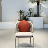 Chaise de jardin en métal avec dossier en corde et coussins pour terrasse extérieure