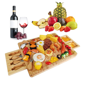 Juego de Tabla de Quesos de Bambú con Dos Cajones y Cubiertos para Cocina o Comedor - Product Image 1