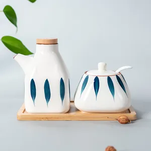 Özelleştirilmiş mutfak yağı ve sirke dağıtıcı baharat şişeleri seramik baharat kavanoz bambu kapaklı seti