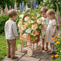 Panier à fleurs en rotin tressé en forme de poussette avec poignée, décoration de style rustique mignon, décoration pour mariage, fête ou maison