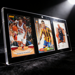 Fournisseur direct d'usine, cadre d'affichage de cartes à collectionner en acrylique de haute qualité personnalisé à 3 emplacements pour l'affichage des cartes - Product Image 3