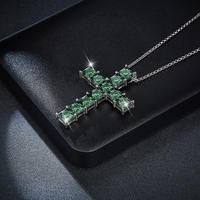 Collier pendentif croix en moissanite ronde brillante verte en argent sterling 925 ChuYao, bijoux fins unisexes, cadeau