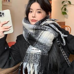 ผ้าคลุมไหล่ยาวลายสก็อตสำหรับผู้หญิง สไตล์มุสลิม ฤดูใบไม้ร่วง ฤดูหนาว แบบใหม่ สไตล์เกาหลี อเนกประสงค์ ผ้าแคชเมียร์ ดีไซน์หลากสี ให้ความอบอุ่น - Product Image 4