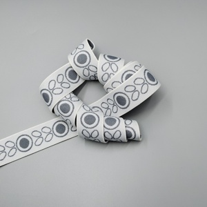 Vêtements en gros pour femmes sangle en Satin doux repliable multicolore marguerite tissu en Nylon élastique résistance antidérapante couture creux - Product Image 2