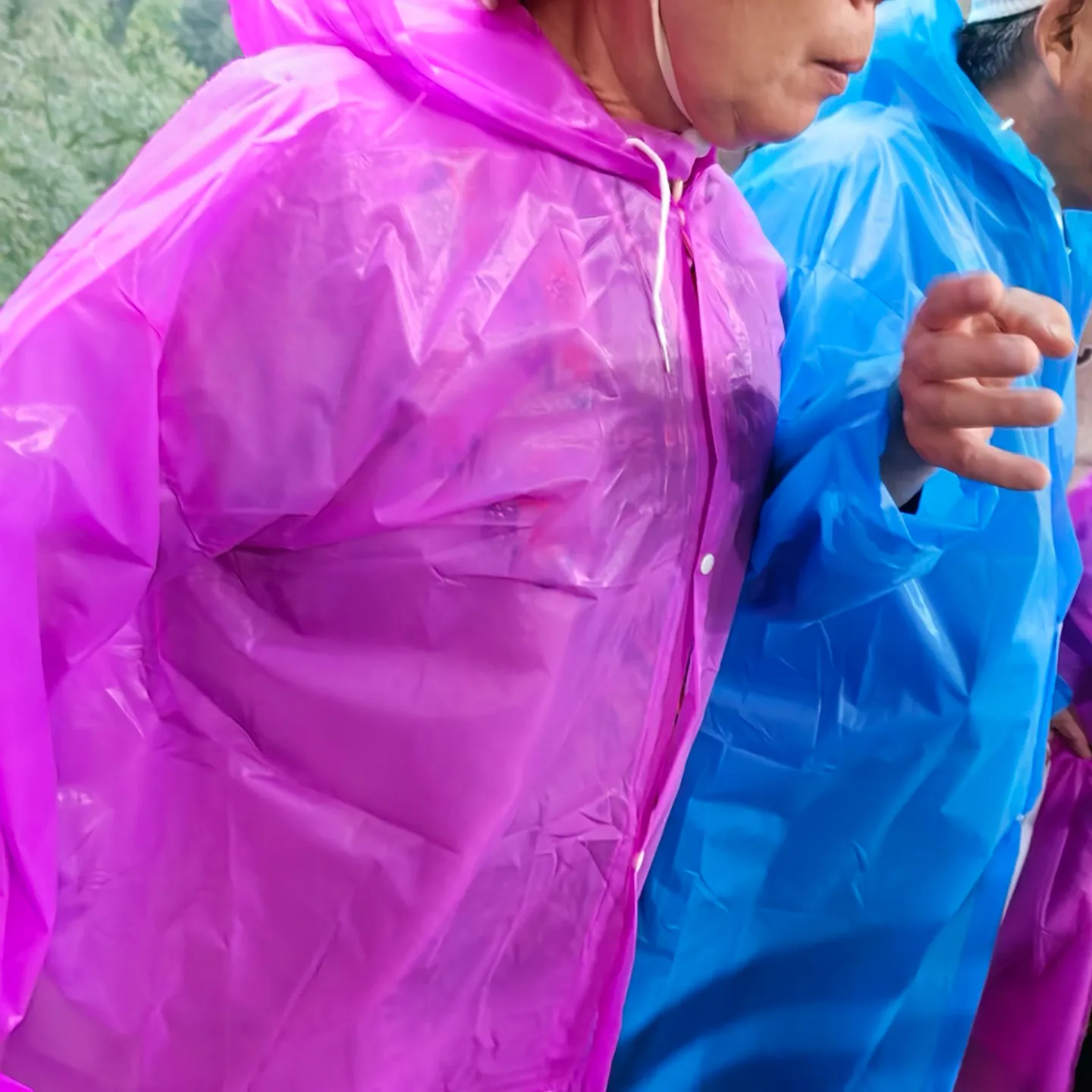 Jas hujan plastik EVA uniseks, jaket hujan olahraga luar ruangan tahan air berkemah berjalan lari
