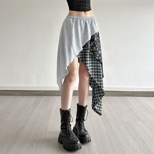 Jupe midi streetwear Y2K - Motif floral à carreaux avec ourlet irrégulier, taille naturelle, coupe trapèze - Product Image 5