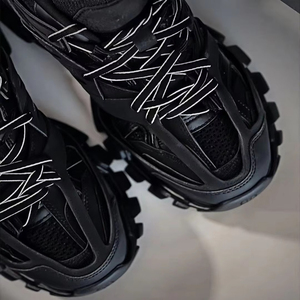 Горячая новинка 2025: Модные кроссовки 3.0 с LED-подсветкой для повседневной носки и спорта - Product Image 3