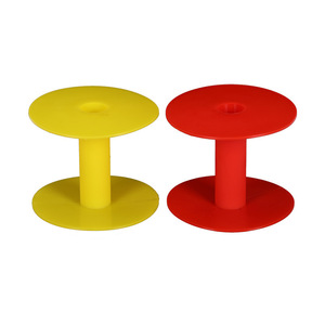 รอกพลาสติกเจิ้งเฟิง ขนาด 40 มม. สีเหลืองแดง สำหรับม้วนสายรัดไนลอน - Product Image 1