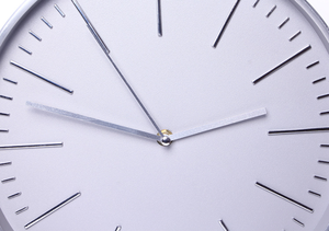 <b>Battery</b> Operated Aluminum Frame Simple Modern Silver Metal Wall <b>Clock</b> Models Customs Wall <b>Clock</b> - Product Image 4