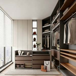 Dressing moderne de luxe en forme de L avec finition en bois blanc crème et foncé, rangement intégré, zone de suspension et meuble-lavabo - Product Image 6